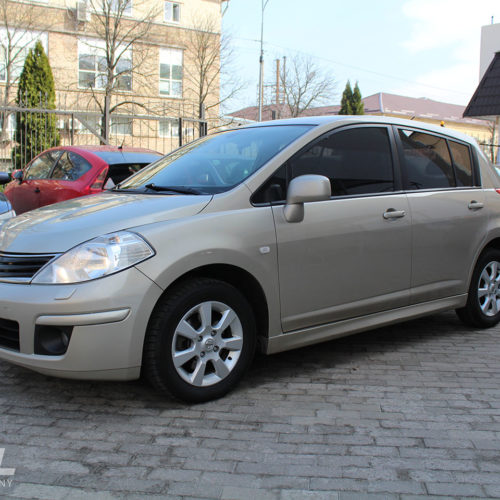Car Rental Nissan Tiida