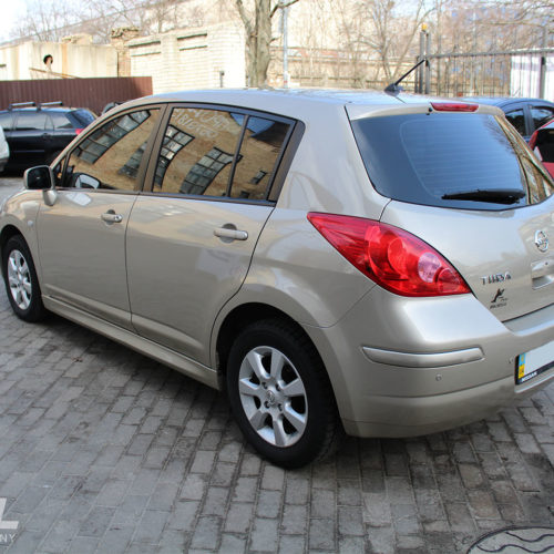 Car Rental Nissan Tiida