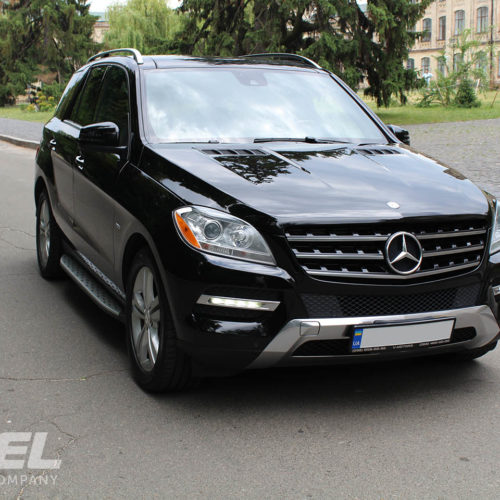 Mercedes ML350 Car Rental