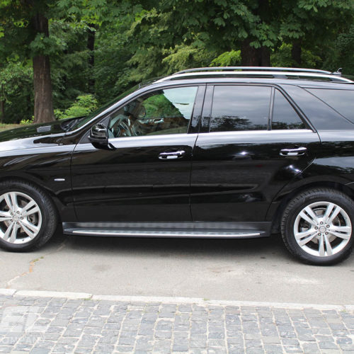 Mercedes ML350 Car Rental