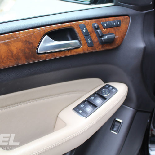 Mercedes ML350 Car Rental