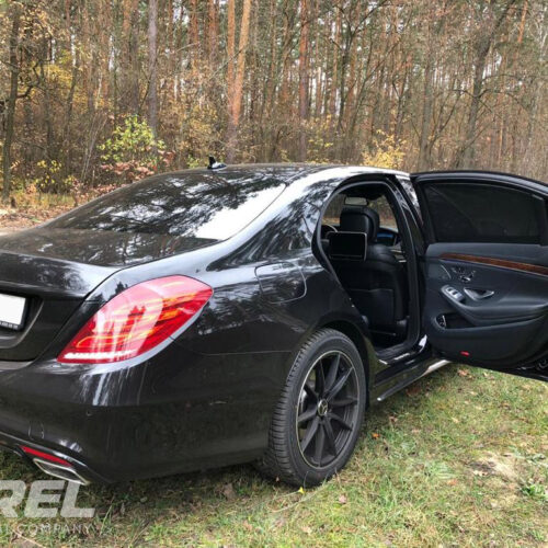 Mercedes-Benz 222 Pirel car rent Ukraine