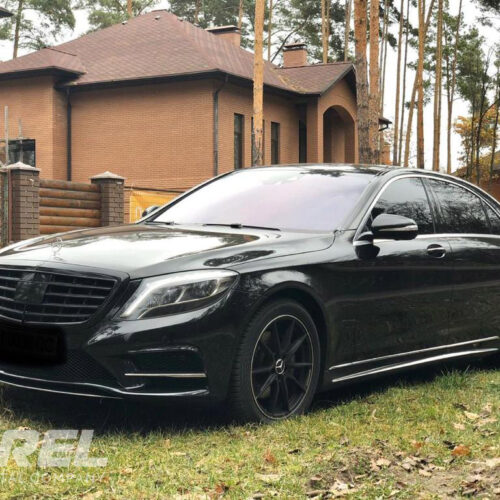 Mercedes-Benz 222 Pirel car rent Ukraine