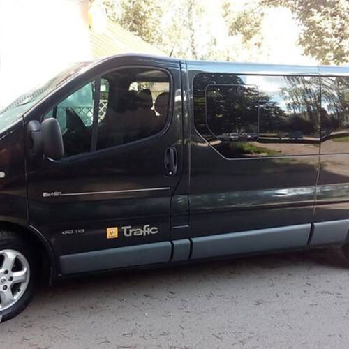 Renault trafic rent a car